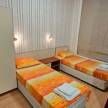 Apartman Rainbow 2 40 *