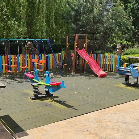Apartman Rainbow 2 40 *