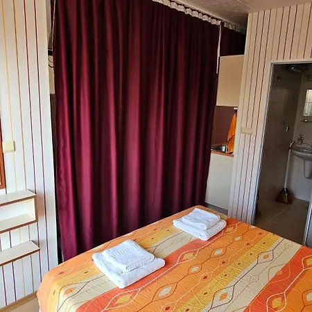 Apartman Rainbow 2 40 *