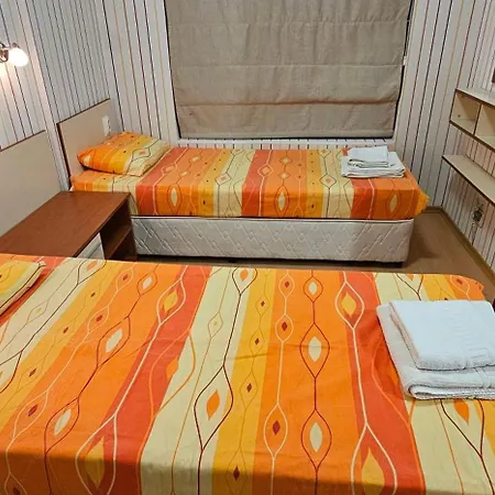 Apartman Rainbow 2 40 *